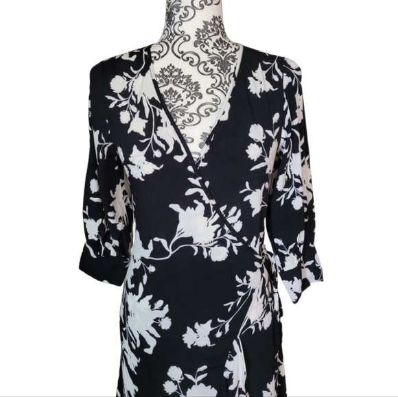Johanna Ortiz x H&M long floral wrap dress size XS​ - Picture 3 of 16